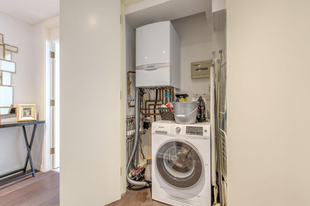 2 Bedrooms Sleeps 6 - Central Лондон Екстер'єр фото